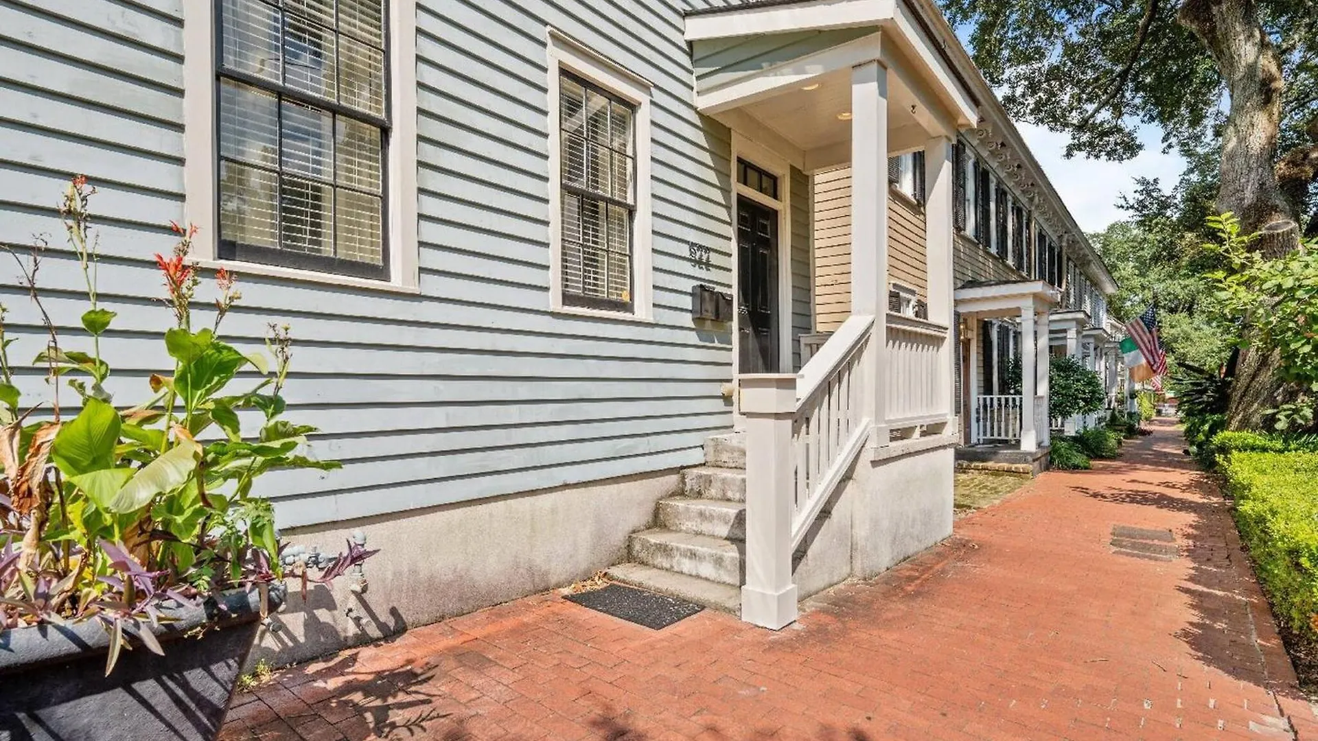 3-Bedroom Loft On Savannah'S Prettiest Street! Holiday home Savannah